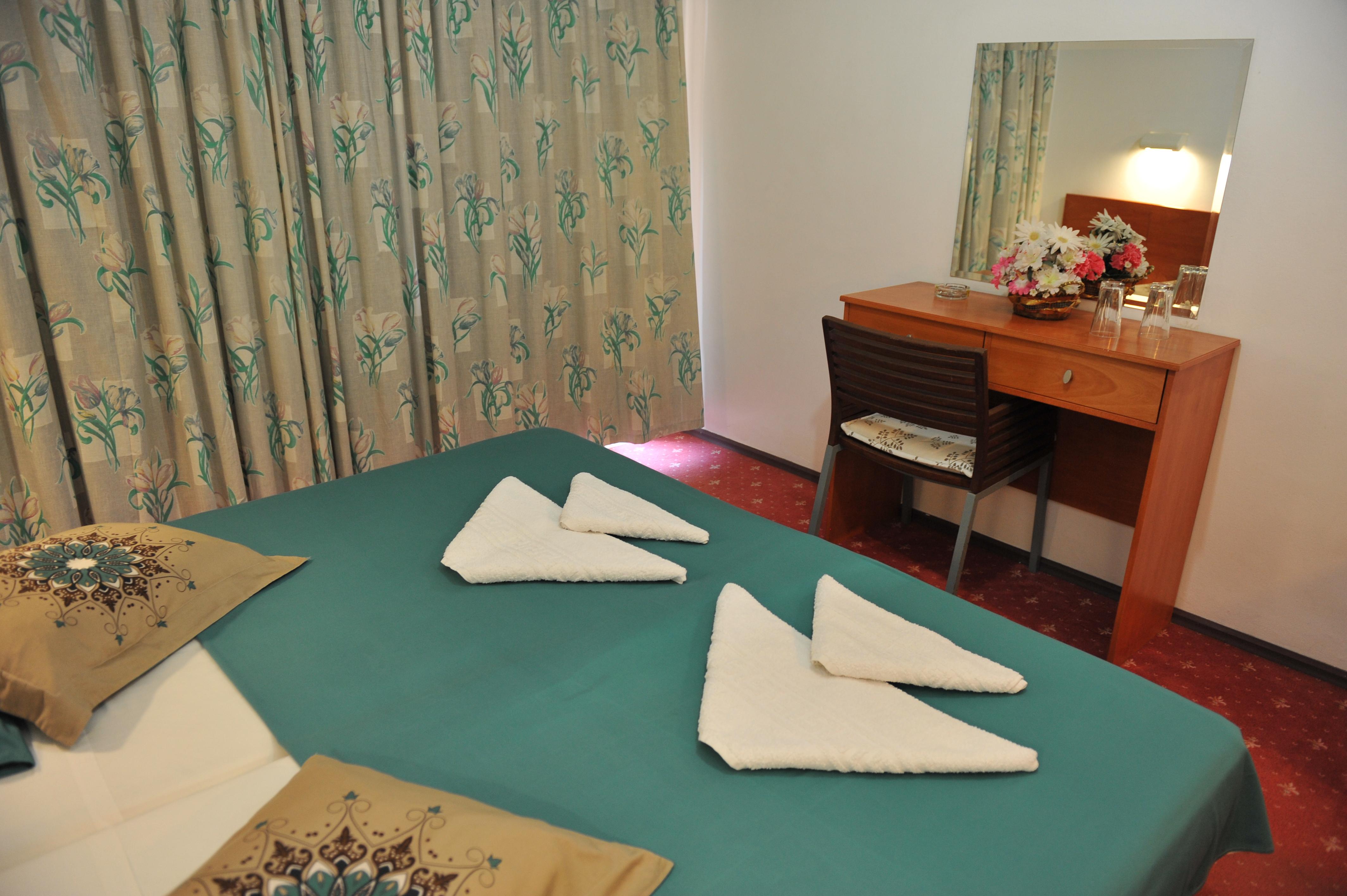 Heleni Beach Hotel Ialysos  Dış mekan fotoğraf